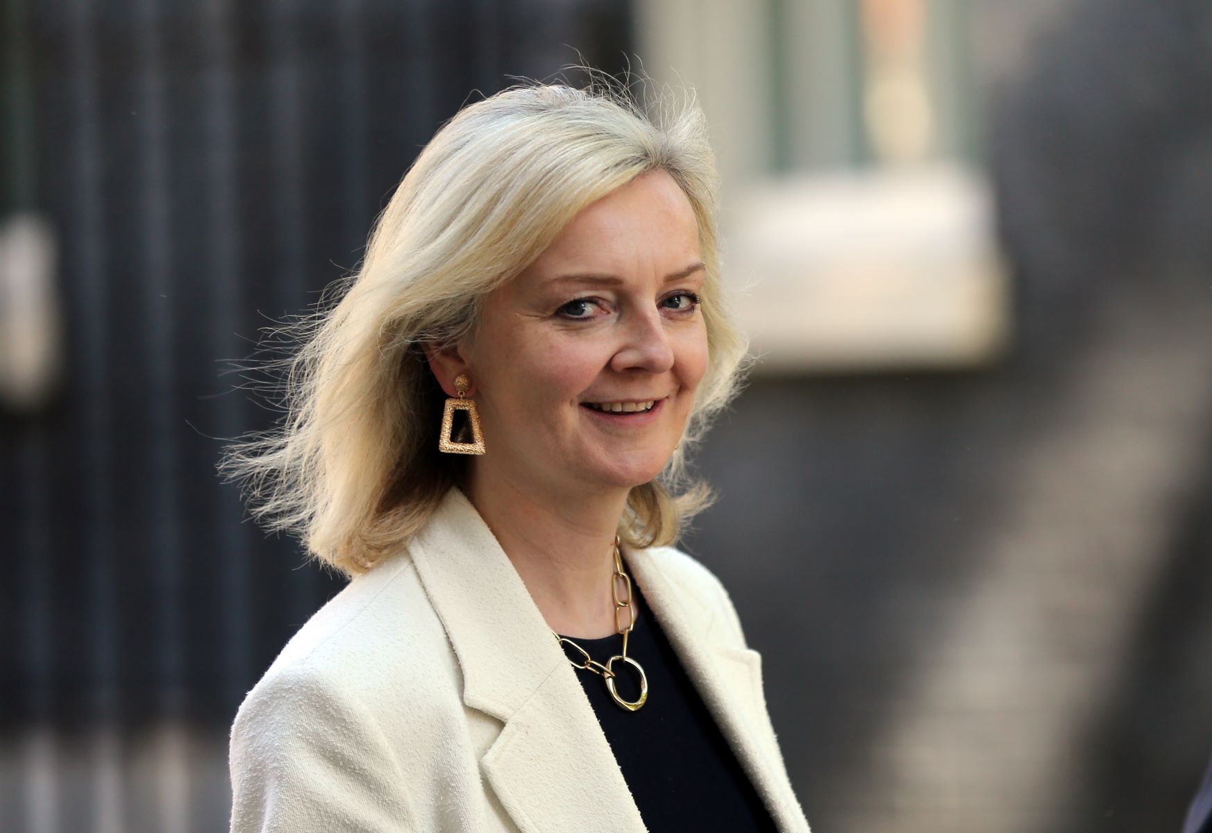 Liz Truss headshot